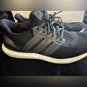 ADIDAS Men’s Ultraboost 4.0 Running Shoes Size 12